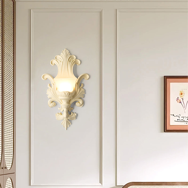 Traditional French Resin Glass Hardware Embossed-shaped 1-Light Wall Sconce Lamp For Living Room & Bedroom